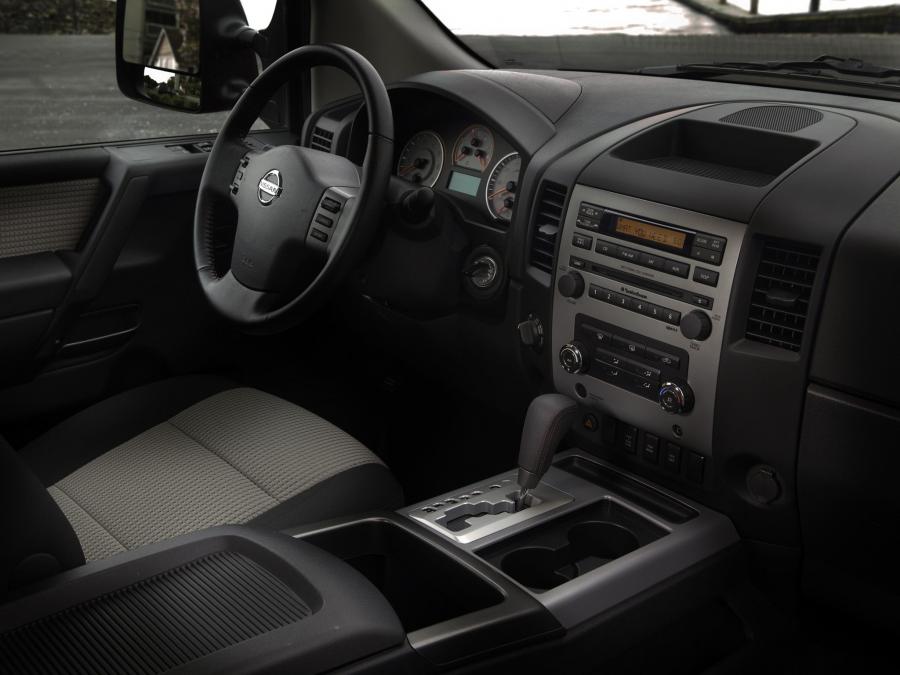  Nissan Titan King Cab 2007 года  (фото 16 из 28)